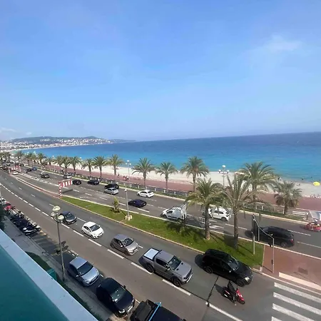 Apartament Charming With Ocean Views In Nice, France *
